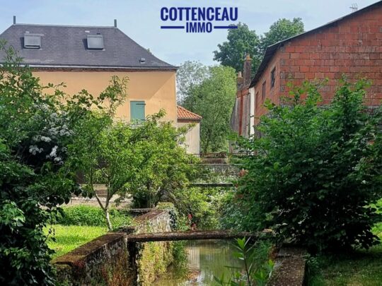Beaupreau En Mauges -  CHARMANTE MAISON A LA POITEVINIERE