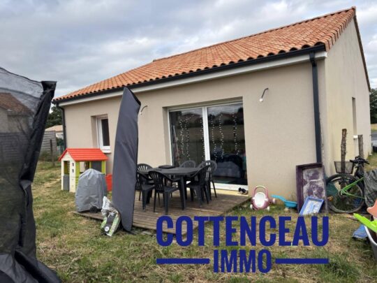 Chemille En Anjou -  MAISON DE PLAIN PIED 2023