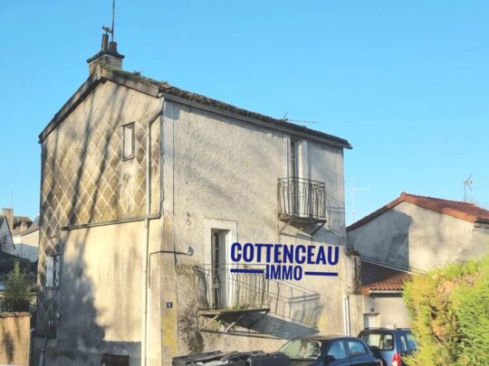 Chemille En Anjou -  MAISON A RENOVER